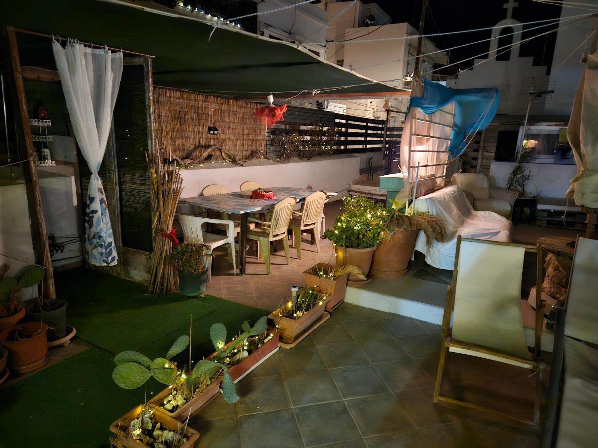 New Style In The Neighborhood Ermoupoli Exterior foto